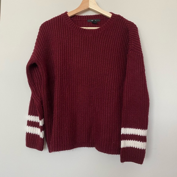 Forever 21 Maroon Sweater - Picture 1 of 3